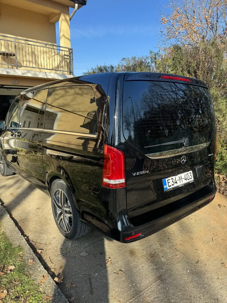 coco-1-54175574